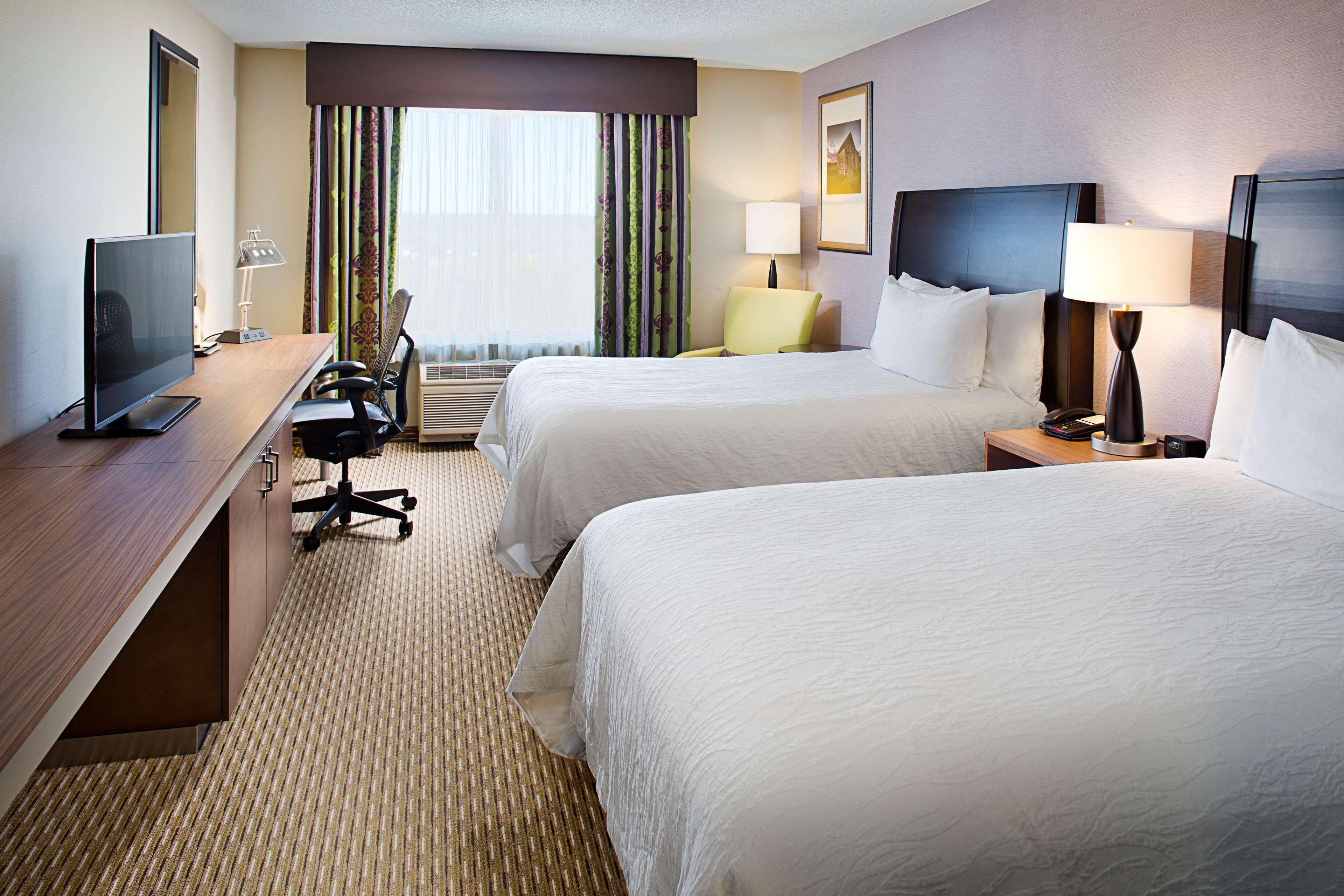 Hilton Garden Inn Hartford North-Bradley International Airport Windsor Exterior photo