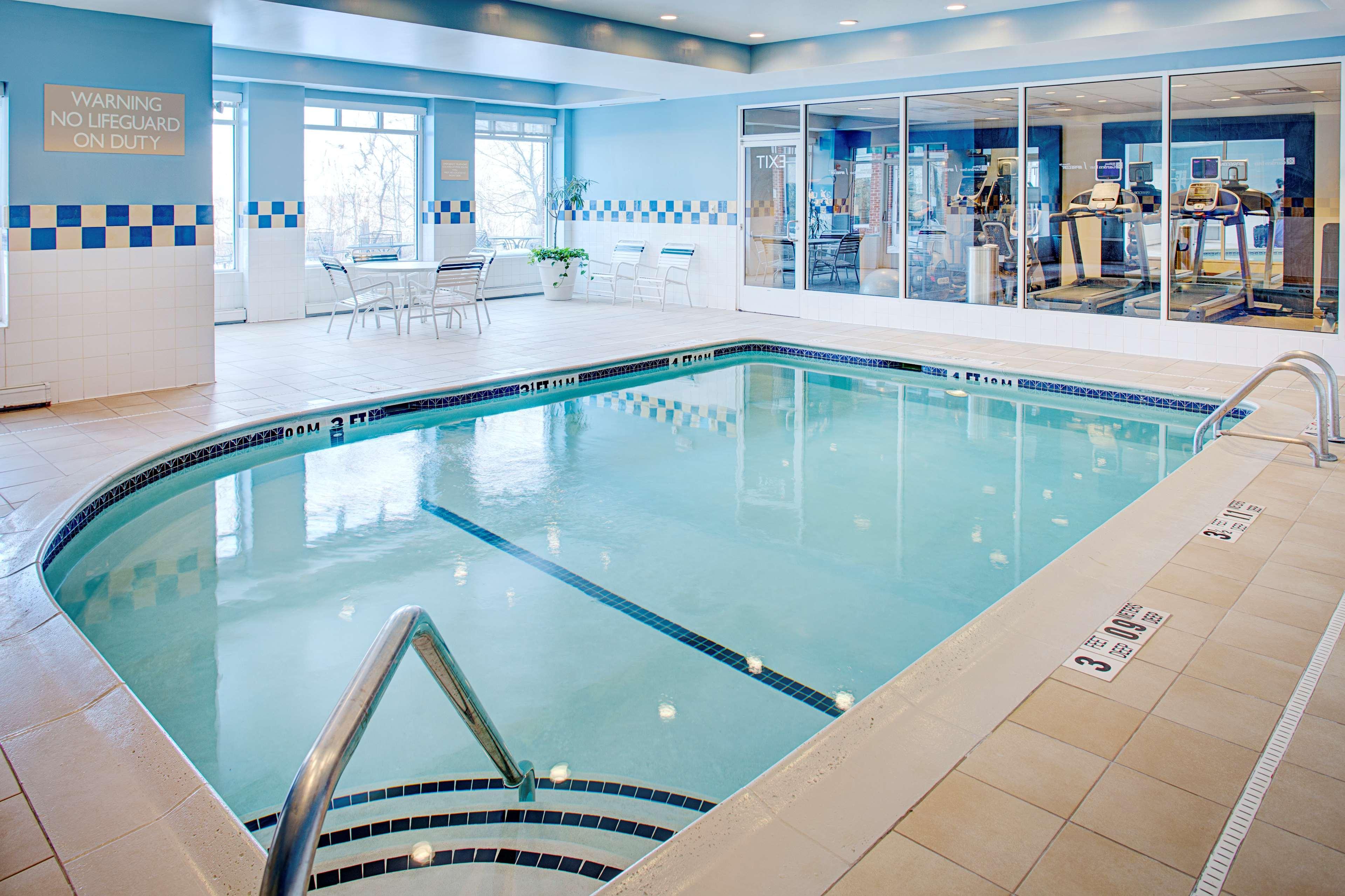 Hilton Garden Inn Hartford North-Bradley International Airport Windsor Exterior photo