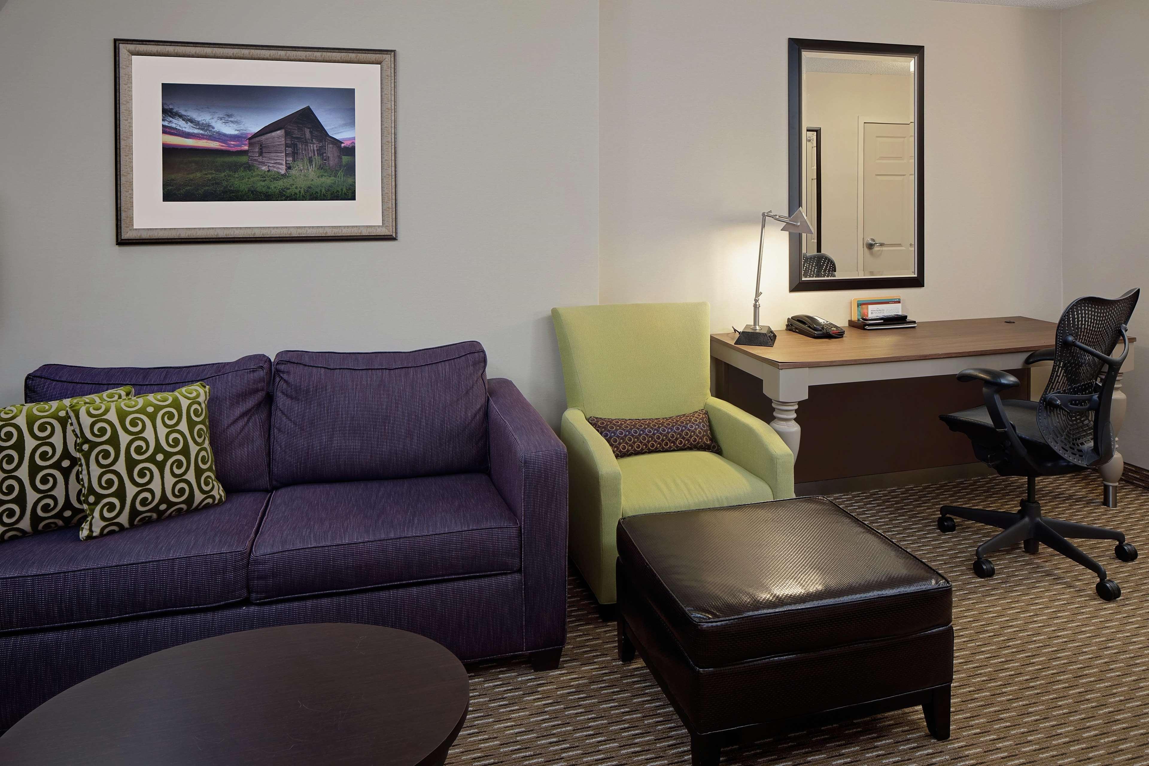 Hilton Garden Inn Hartford North-Bradley International Airport Windsor Exterior photo