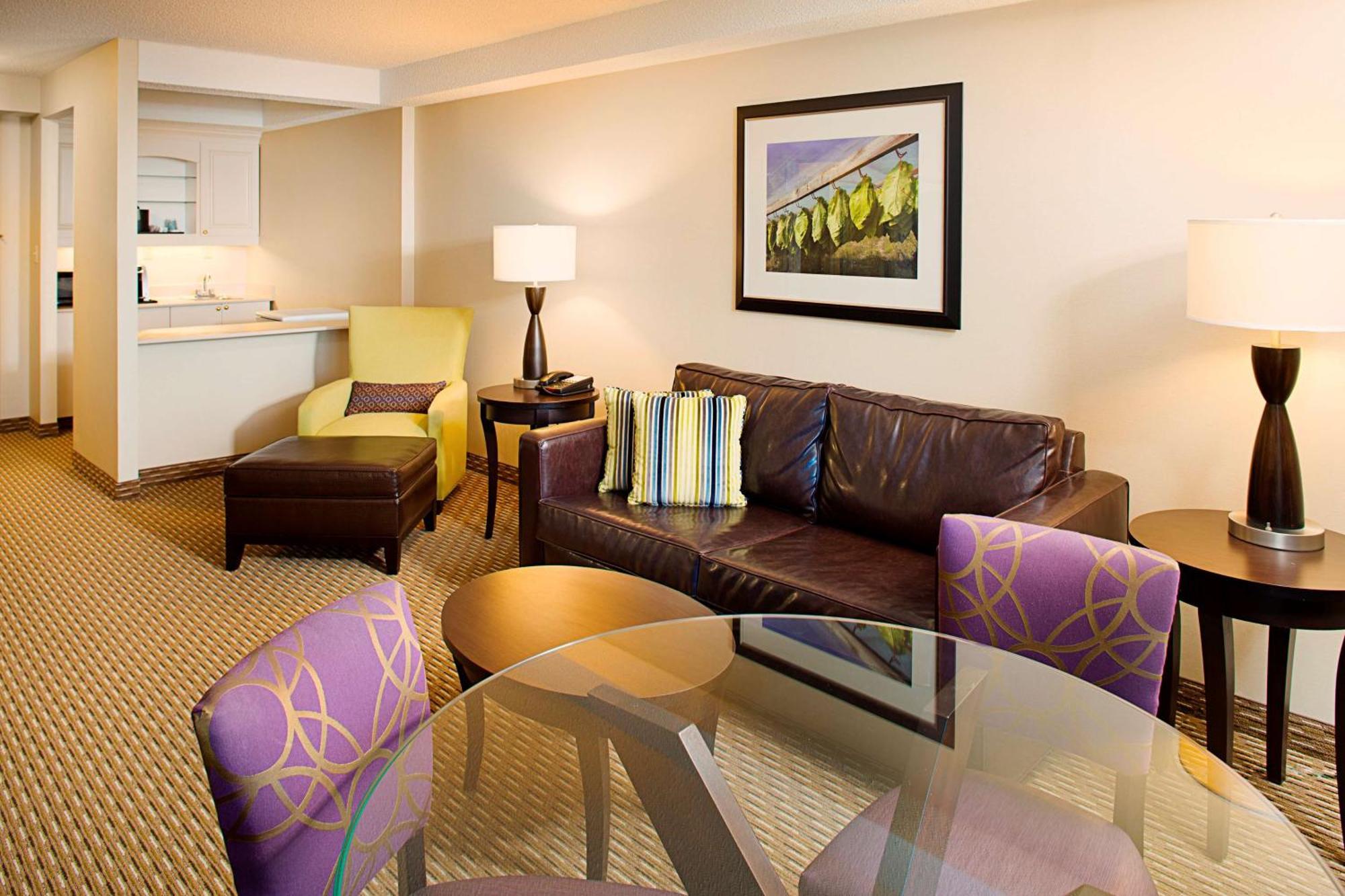 Hilton Garden Inn Hartford North-Bradley International Airport Windsor Exterior photo