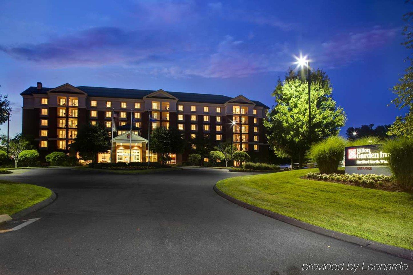 Hilton Garden Inn Hartford North-Bradley International Airport Windsor Exterior photo