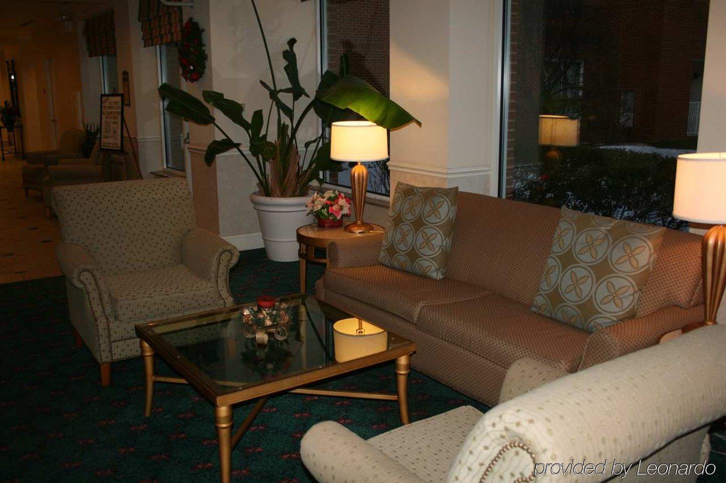 Hilton Garden Inn Hartford North-Bradley International Airport Windsor Interior photo