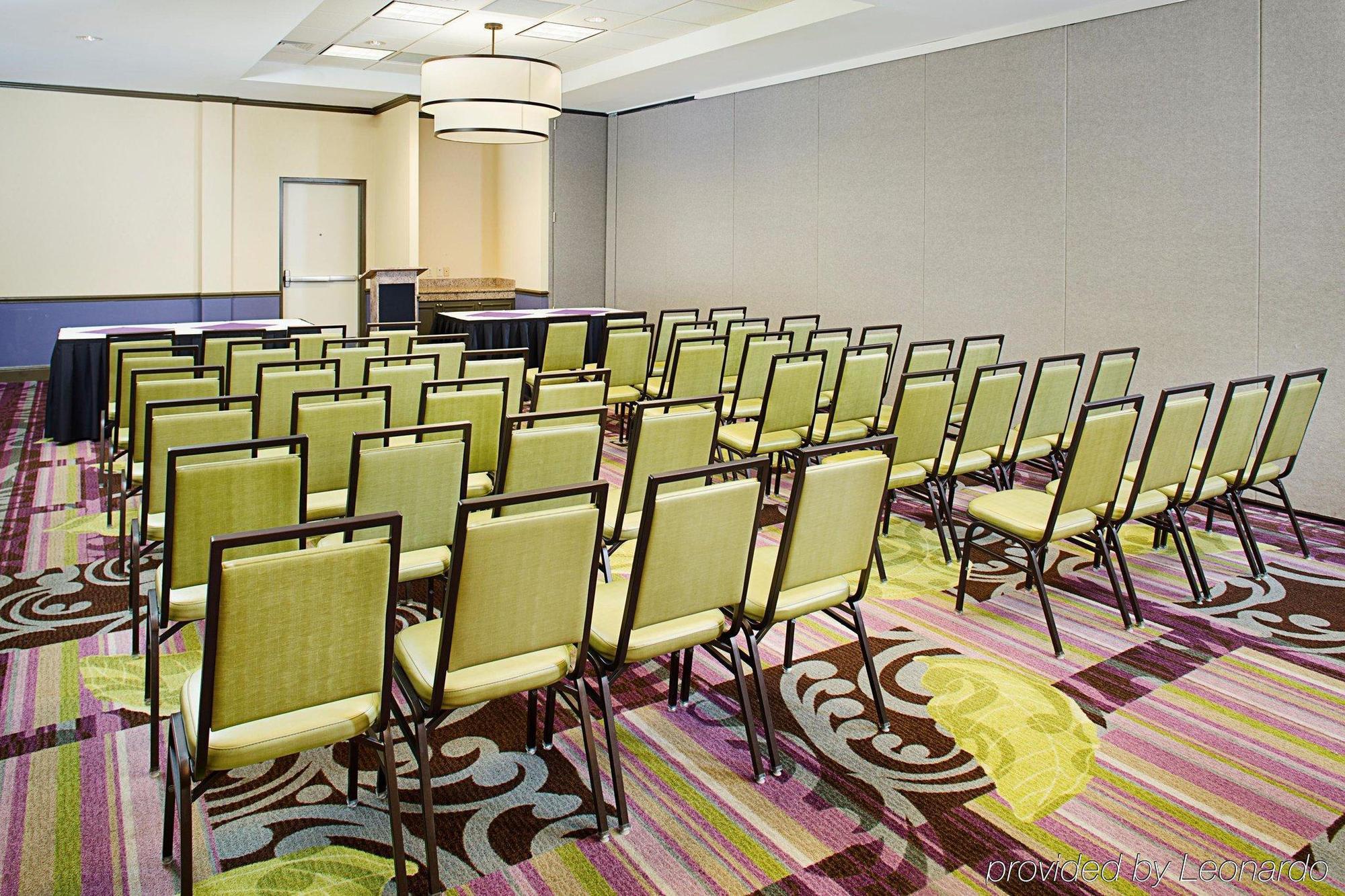 Hilton Garden Inn Hartford North-Bradley International Airport Windsor Exterior photo