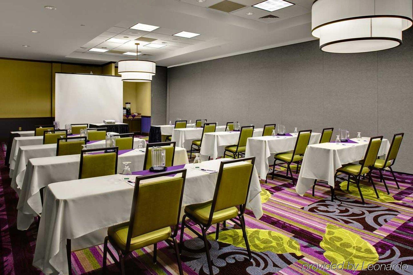 Hilton Garden Inn Hartford North-Bradley International Airport Windsor Exterior photo